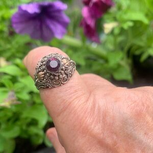 Vintage-Style Garnet Silver Filigree Ring - Red